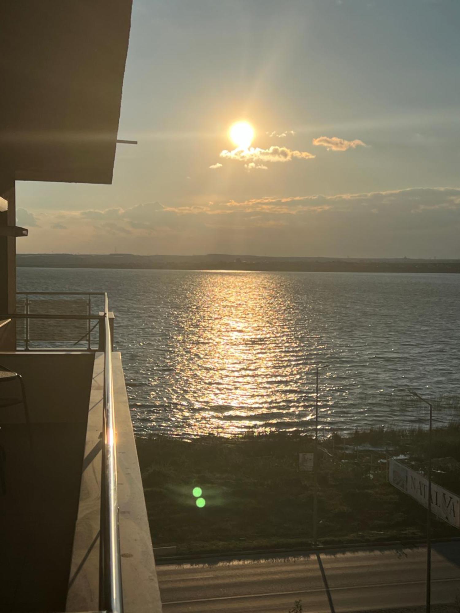 Zenstay Summerland Mamaia Exterior photo